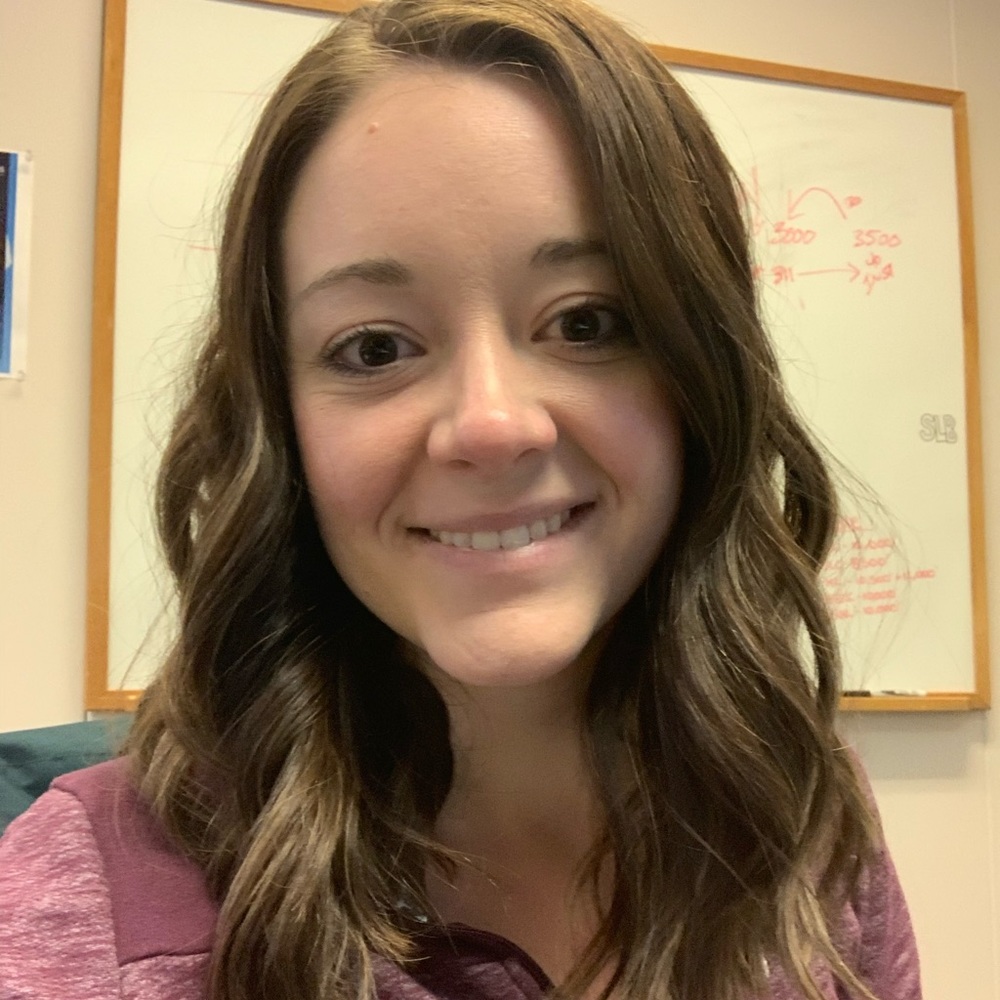 Meet your Posher, Courtney